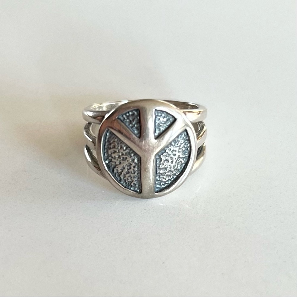 Silpada Silver Peace Symbol Ring with Architectural Design - Picture 2 of 11